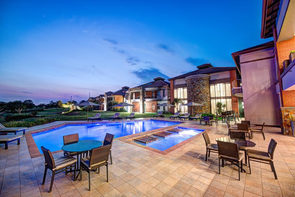Royal Marang Hotel Phokeng Exterior foto The Village